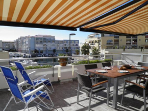 Appartement moderne, 2 pièces cabine, terrasse et véranda, proche plage, parking privé - FR-1-338-133